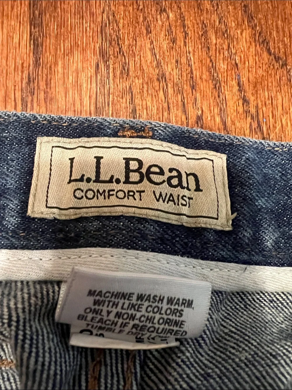 L.L. Bean Men's Straight Jeans in Dark Blue